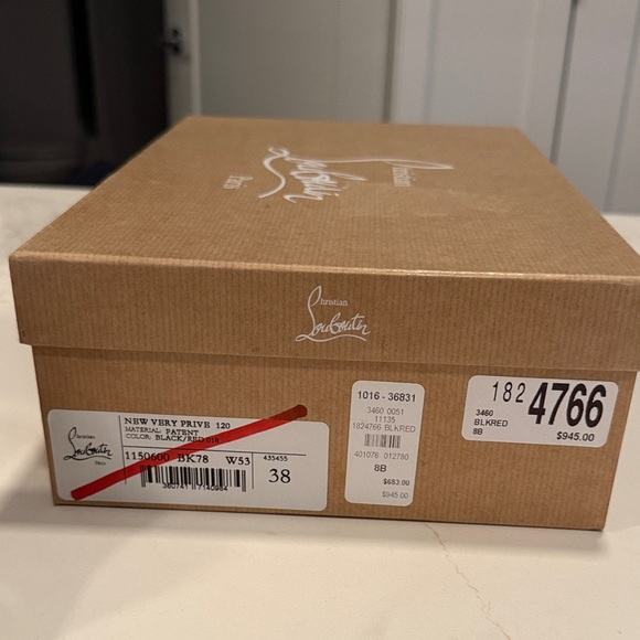 Christian Louboutin New Very Prive Pump - Picture 4 of 5